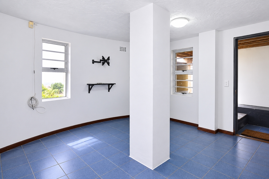 4 Bedroom Property for Sale in Yzerfontein Western Cape